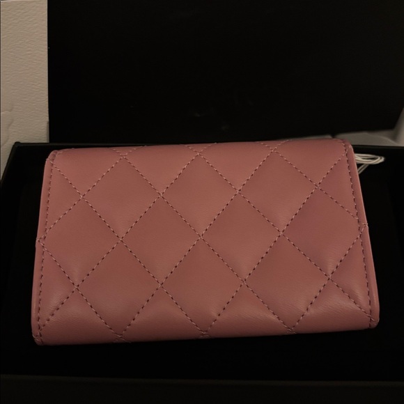 Chanel C Star card holder NWT - Picture 5 of 12